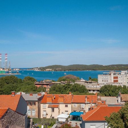 Captain Emo City Apartments Πούλα Εξωτερικό φωτογραφία